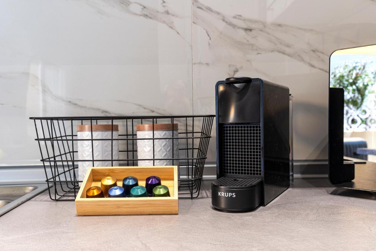 Elia & Anthos Deluxe Suites Ixia  Exteriör bild
