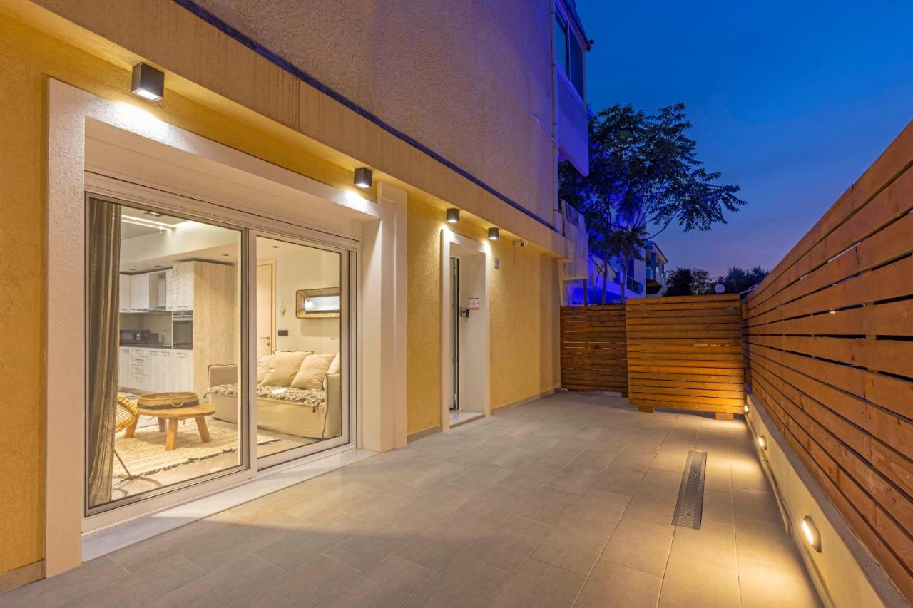 Elia & Anthos Deluxe Suites Ixia  Exteriör bild